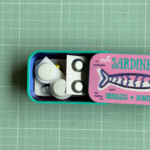 Lata de Sardinha Porta-Biju Furtacor - Imagem 4